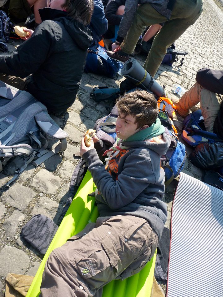 Sint-Martinus den XIIde - Paasdropping 2013